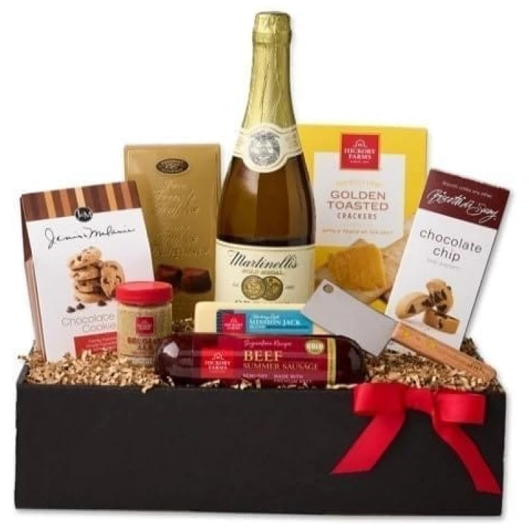 California Delicious Golden State Gourmet Foods Gift Basket, 8 pound