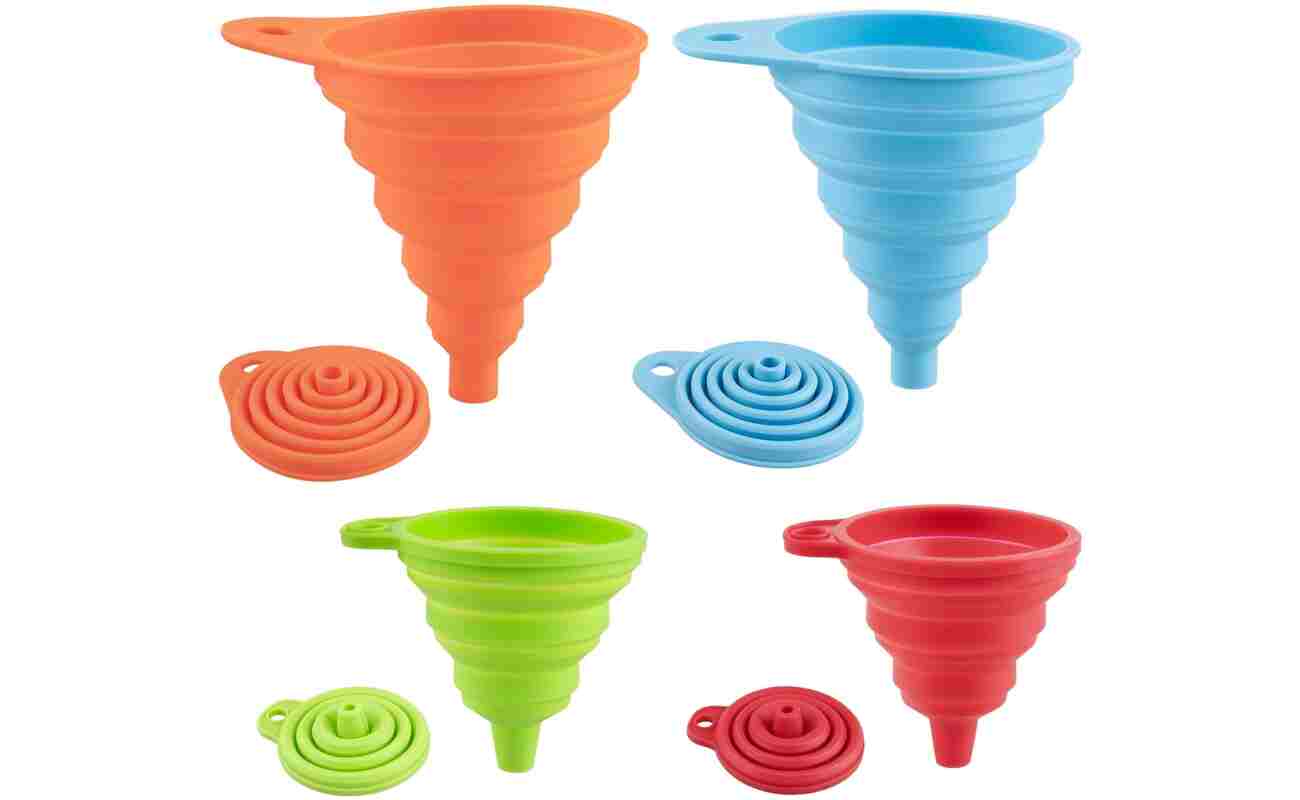 4 Pack Kitchen Funnel, Large and Small, Foldable Silicone Kitchen Gadgets, Food Grade for Kitchen Use Filling Bottles Liquid Oils