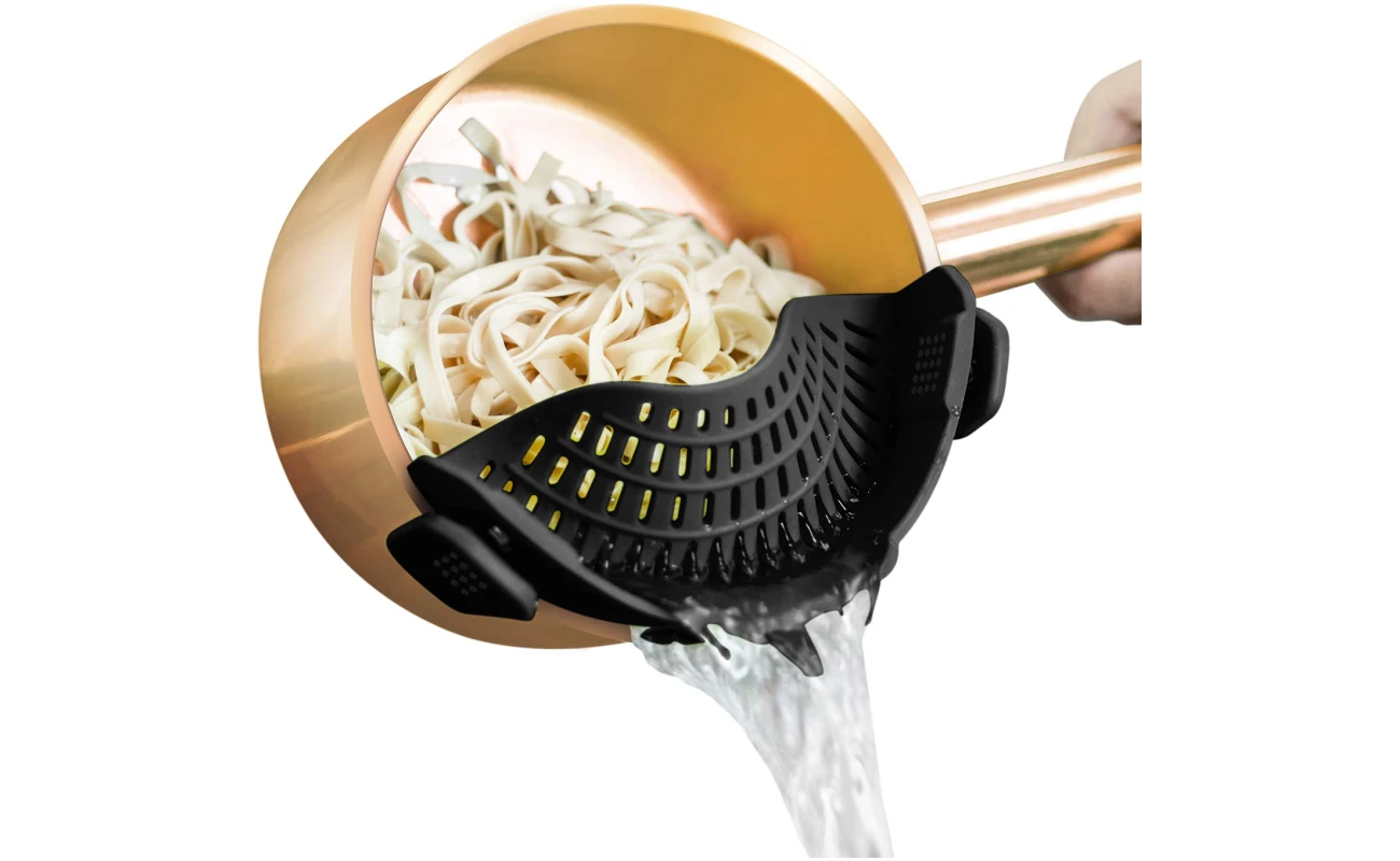 AUOON Clip On Strainer Silicone for All Pots and Pans, Pasta Strainer Clip on Food Strainer for Meat Vegetables Fruit Silicone Kitchen Colander