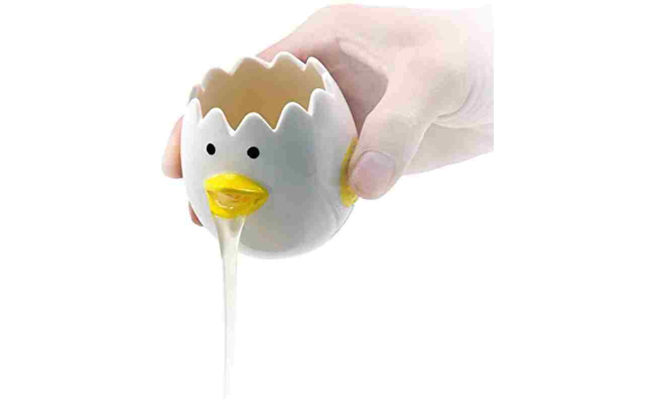 LuoCoCo Cute Egg Separator, Ceramics Vomiting Chicken Egg Yolk White Separator, Practical Household Small Egg Filter Splitter, Kitchen Gadget Baking Assistant Tool, Dishwasher...