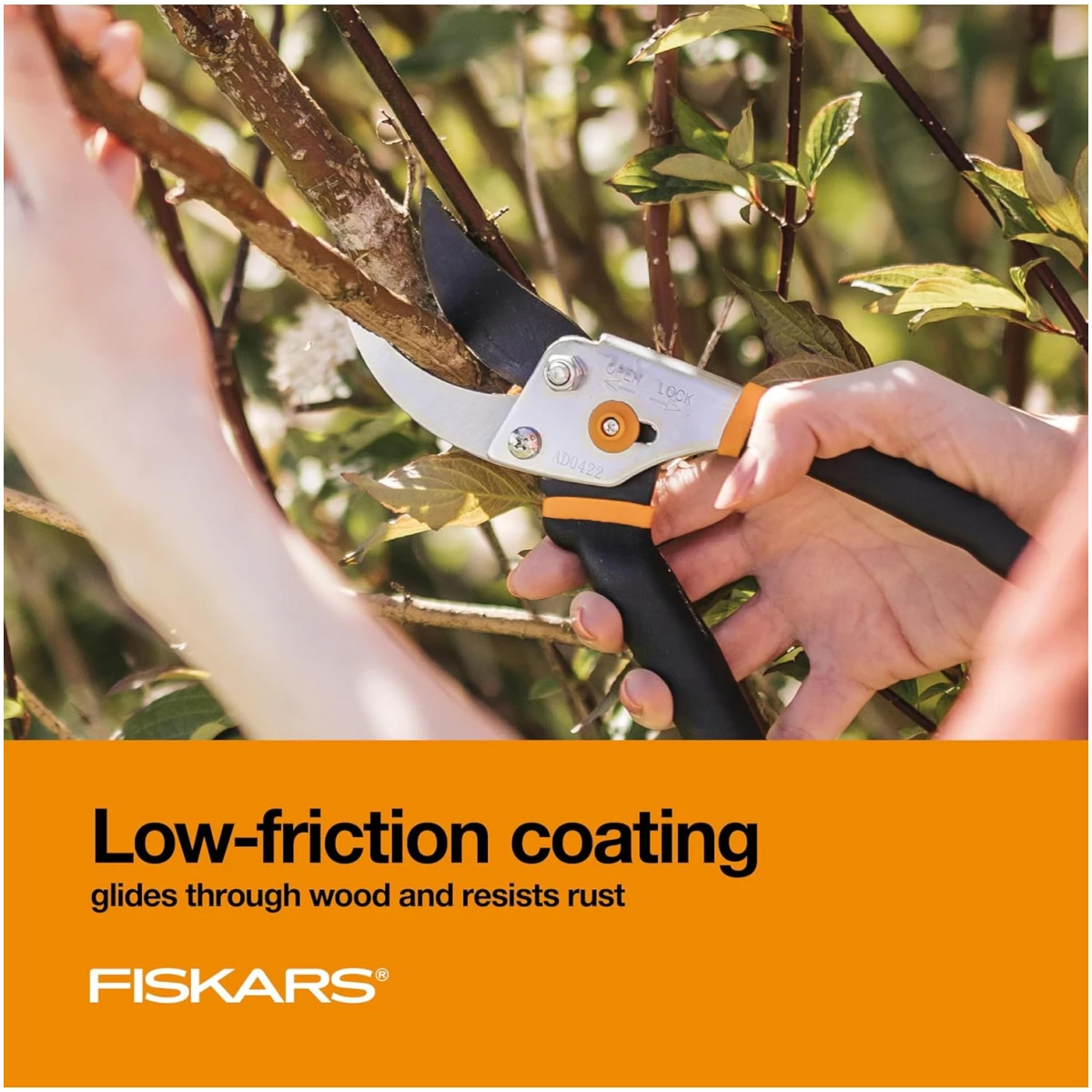 Fiskars Bypass Pruning Shears, 5/8-Inch Cut Capacity Garden Clippers, Gardening Scissors with Sharp, Rust Resistant Steel Blade