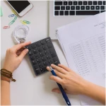 havit Bluetooth Number Pad Wireless Numeric Keypad Numpad 26 Keys Portable Mini Financial Accounting Rechargeable Numeric Pad for Windows Laptop Desktop, PC, Notebook (Black)