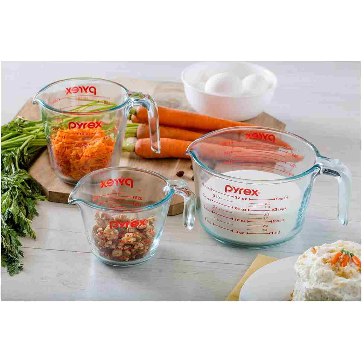 Pyrex Essentials (3-Pack) Glass Measuring Cups Set, (1, 2 & 4 Cup) Measuring Cups For Prepping, Baking and Cooking, Preheated Oven, Dishwasher, Freezer, and Microwave Safe