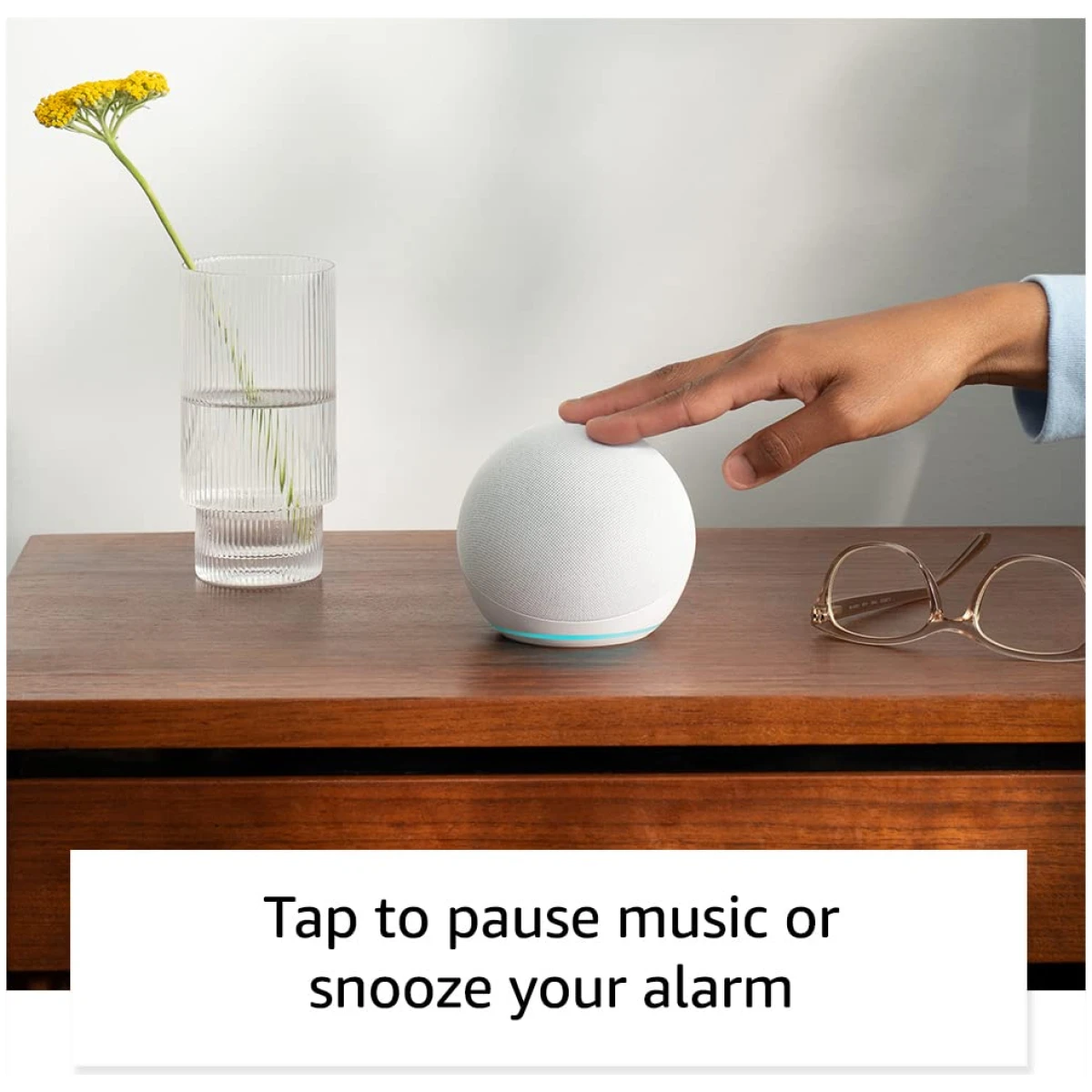 Vibrant sounding Alexa speaker, Great for bedrooms, dining rooms and offices, Glacier White